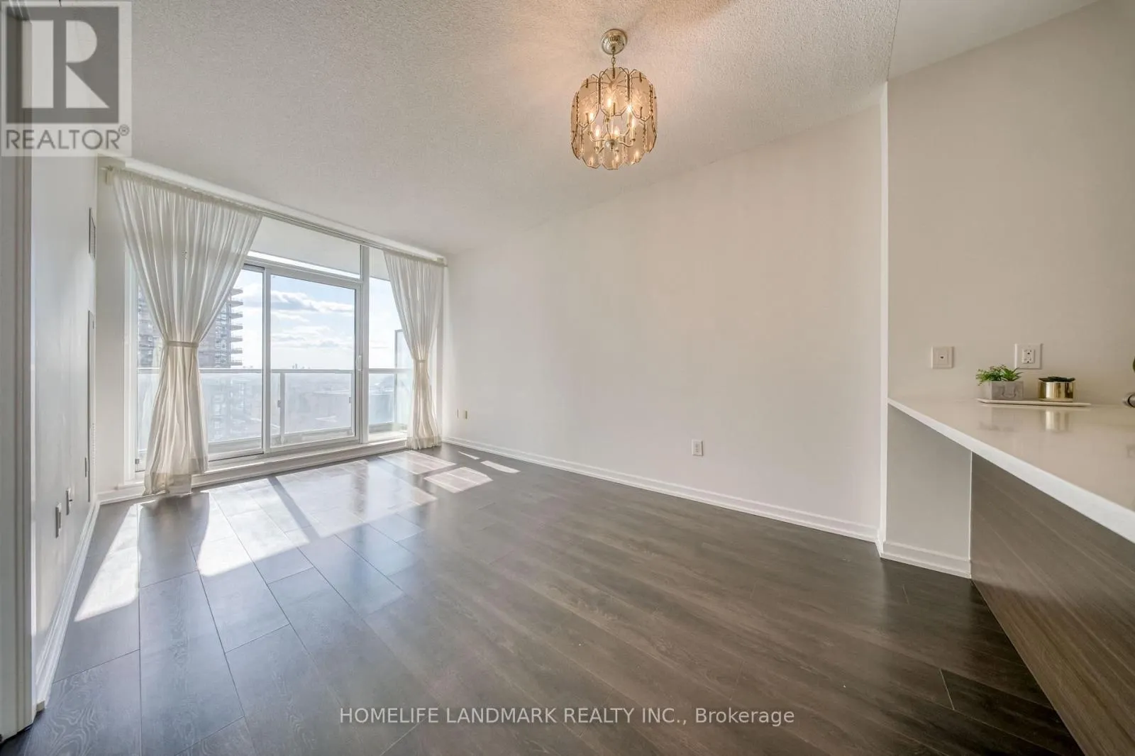1606 - 62 FOREST MANOR ROAD