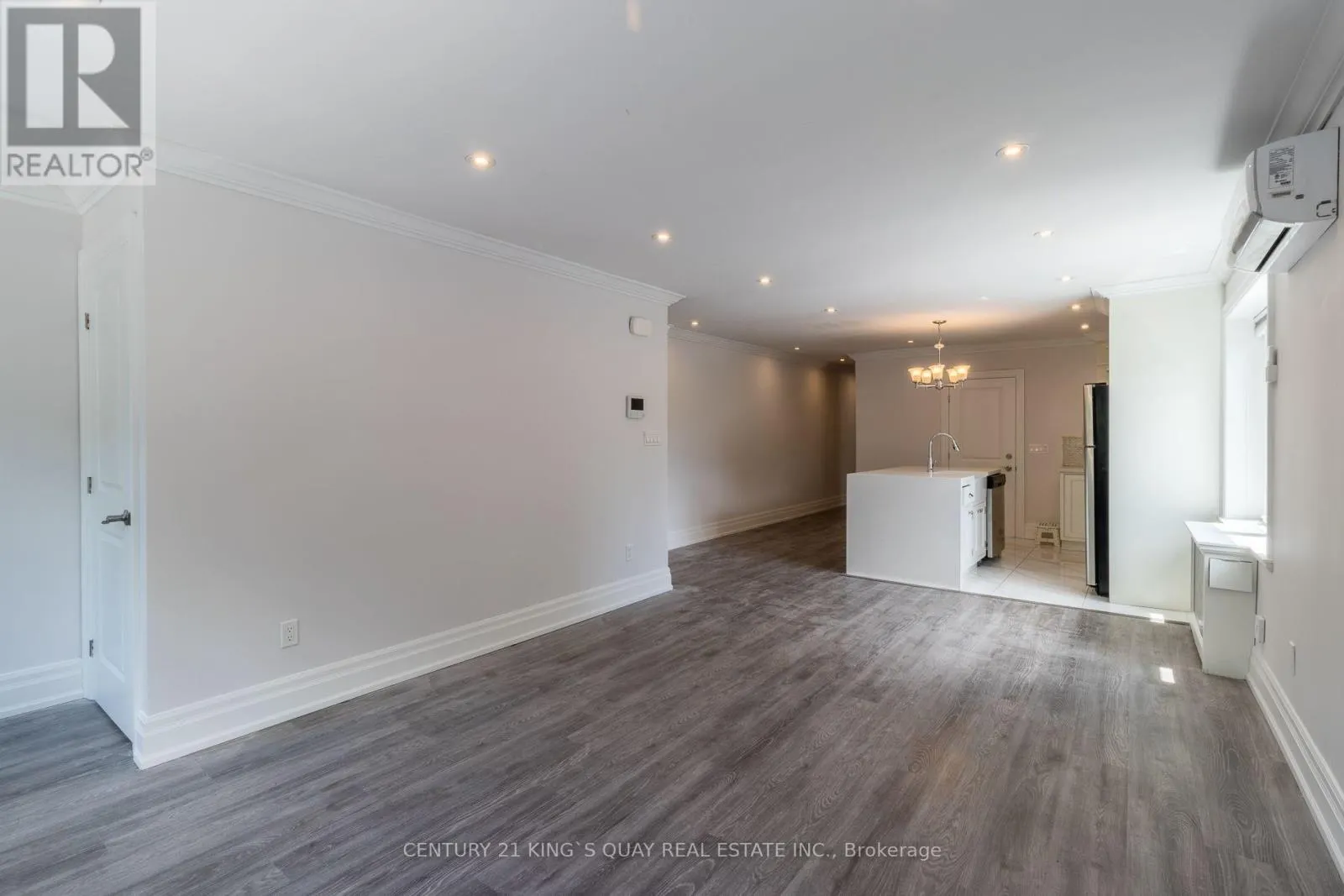 UPPER - 301 CLEVELAND STREET