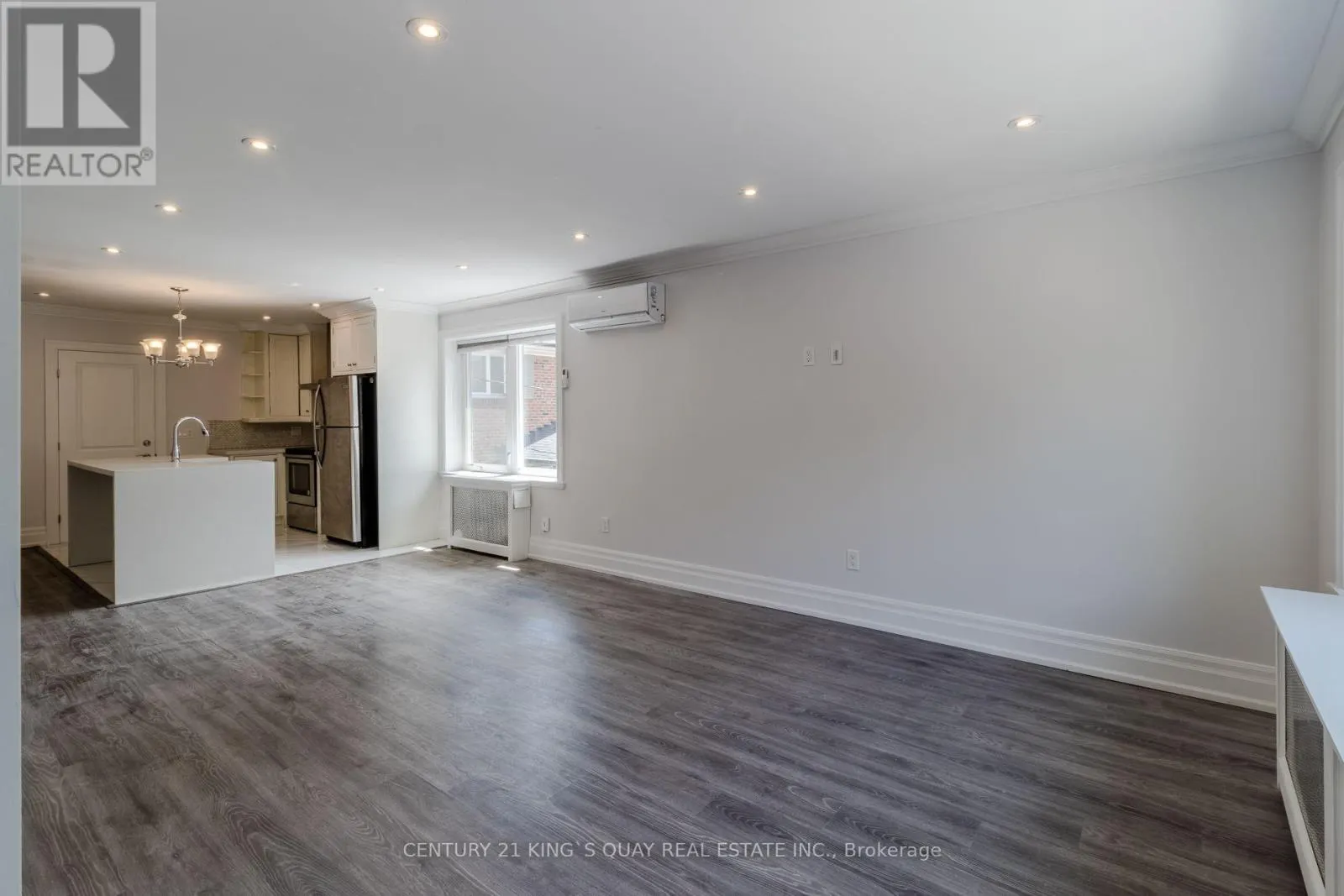 UPPER - 301 CLEVELAND STREET