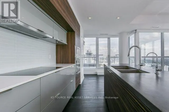 5402 - 88 SCOTT STREET