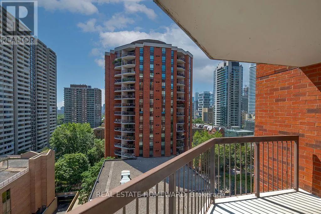 1219 - 77 MAITLAND PLACE