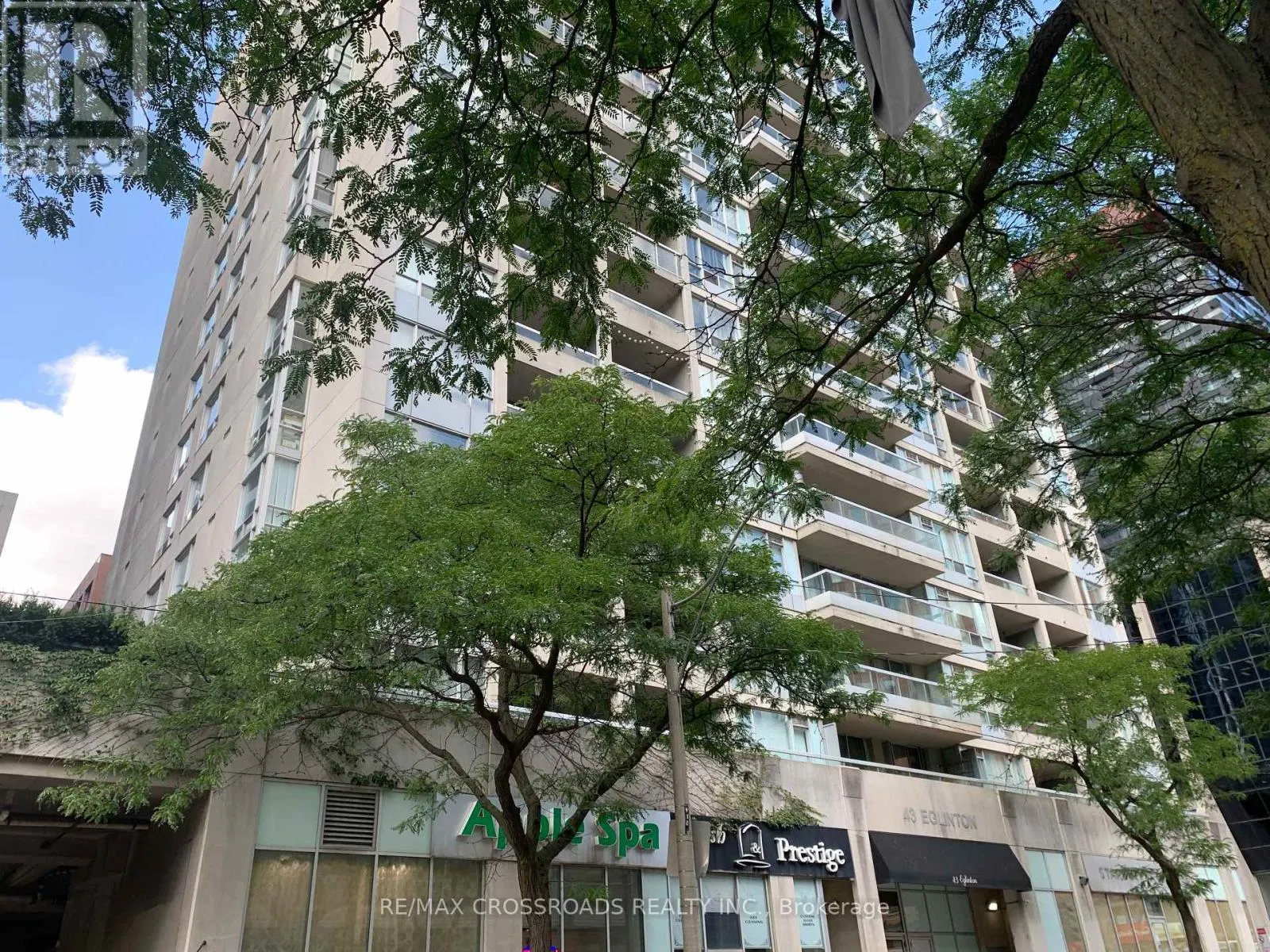 1211 - 43 EGLINTON AVENUE E
