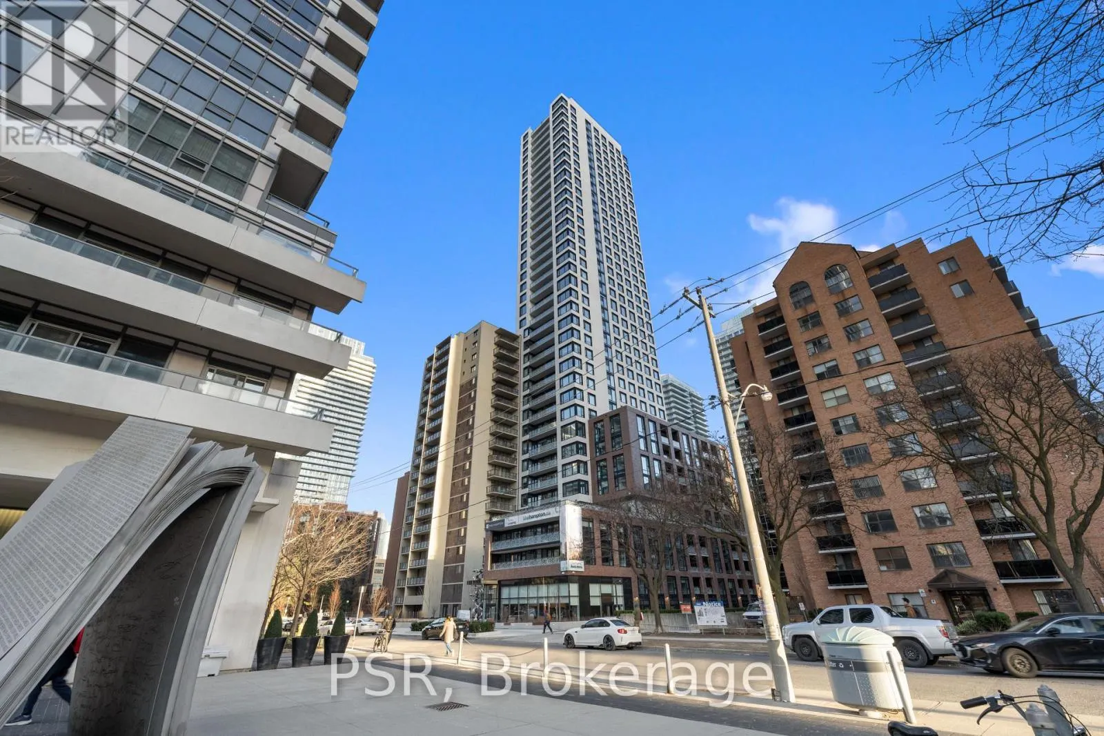 2510 - 101 ROEHAMPTON AVENUE
