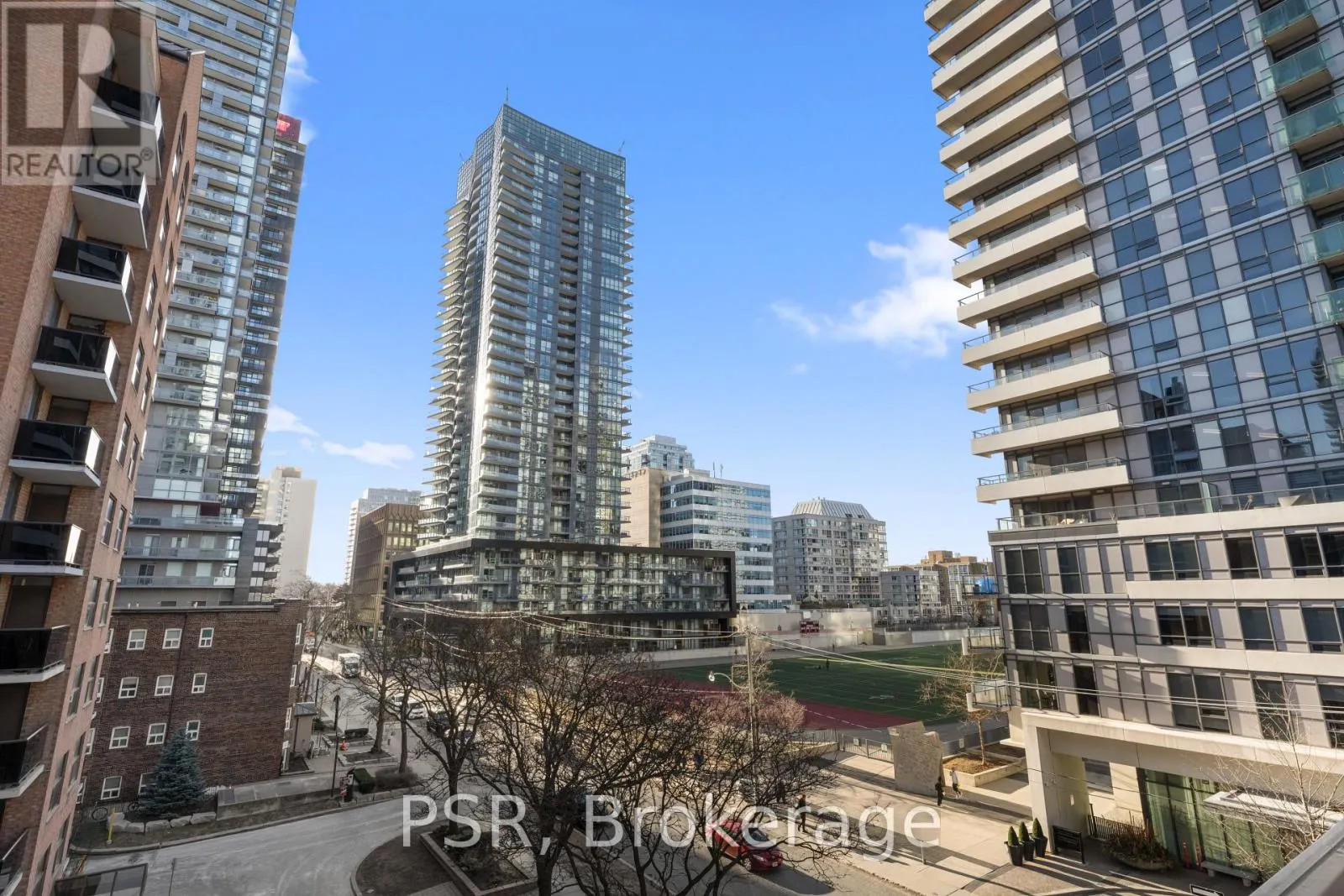 2510 - 101 ROEHAMPTON AVENUE