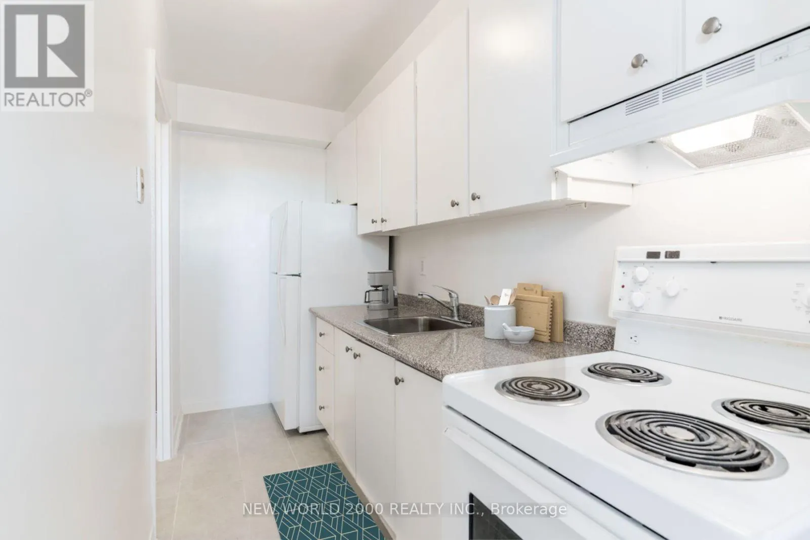 0903 - 485 EGLINTON AVENUE E