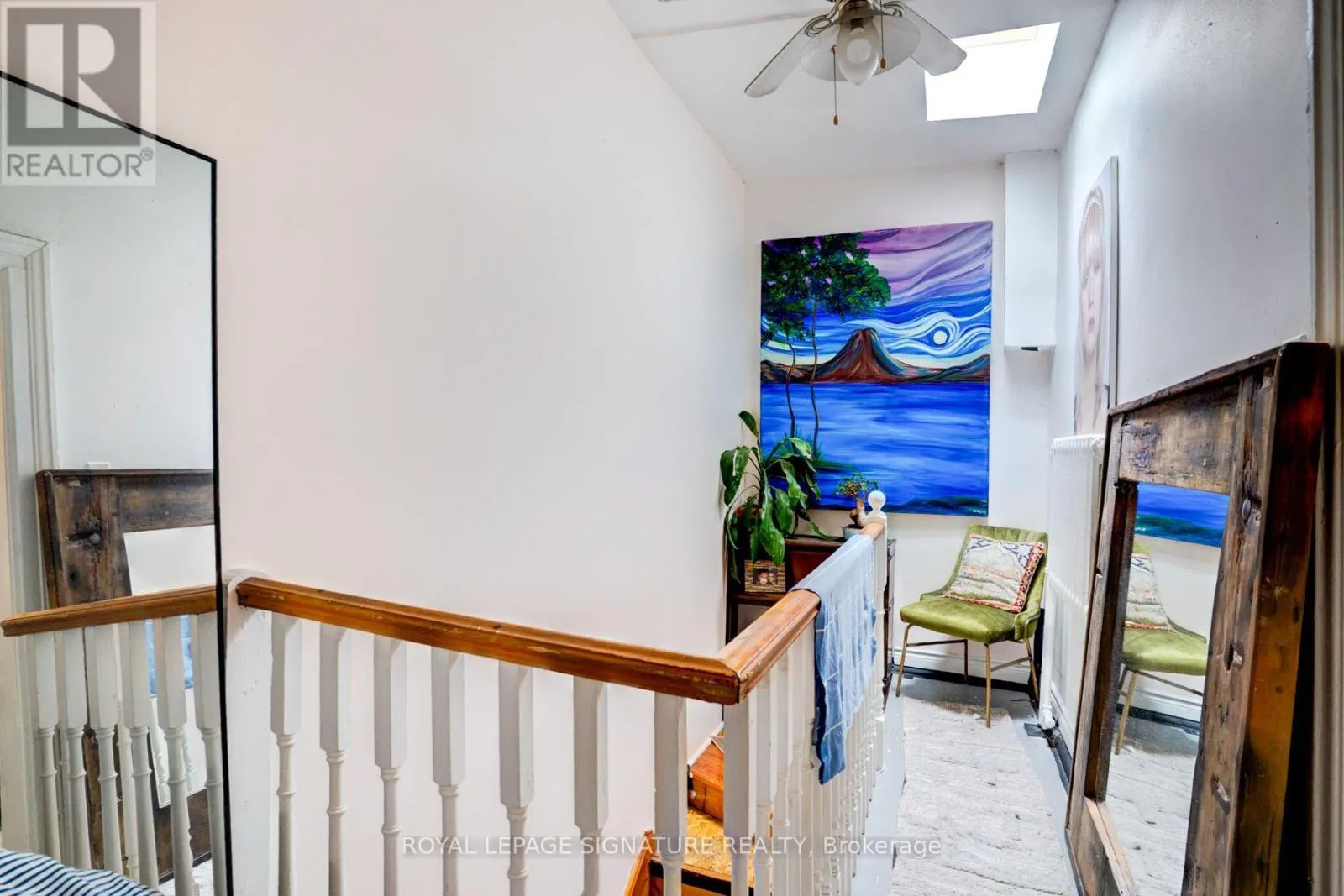 930 KING STREET W