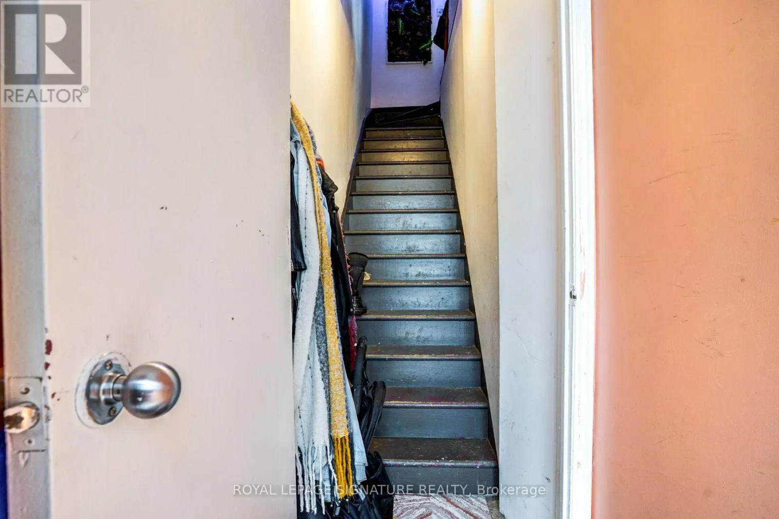 930 KING STREET W