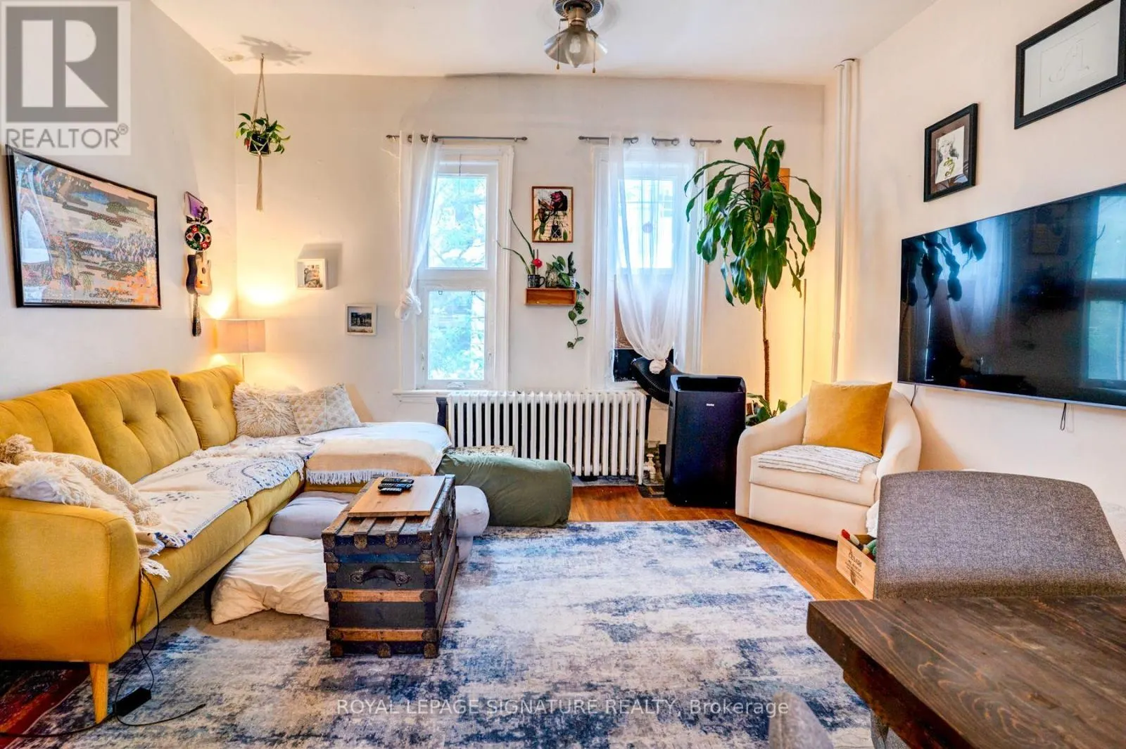 930 KING STREET W