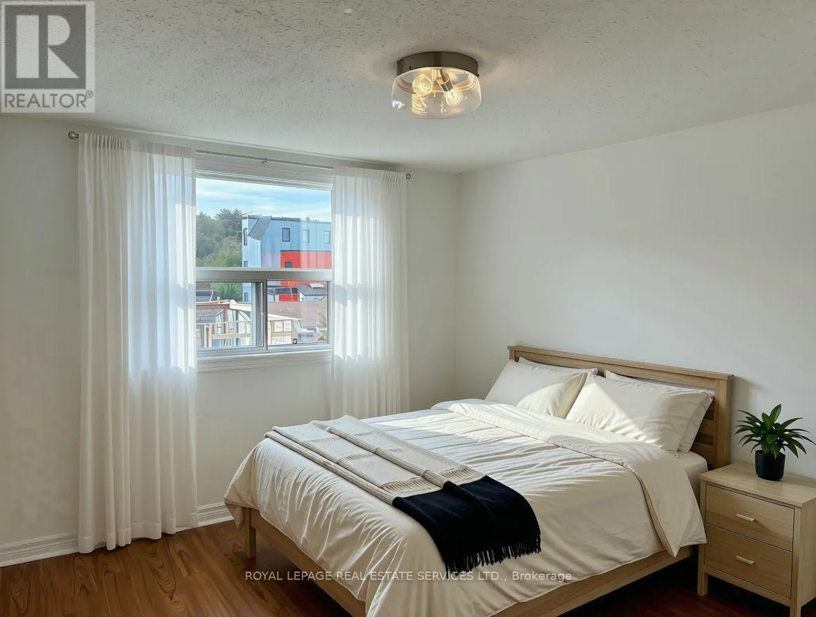 #A - 204 GLADSTONE AVENUE