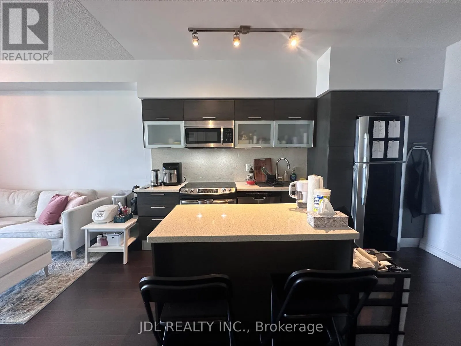 5505 - 386 YONGE STREET