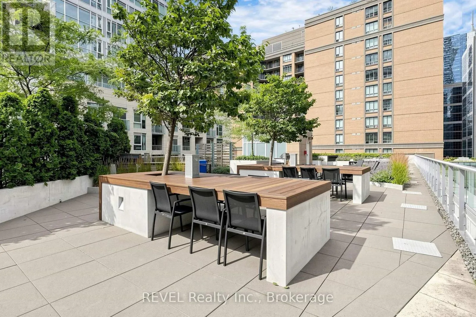 705 - 30 NELSON STREET #705