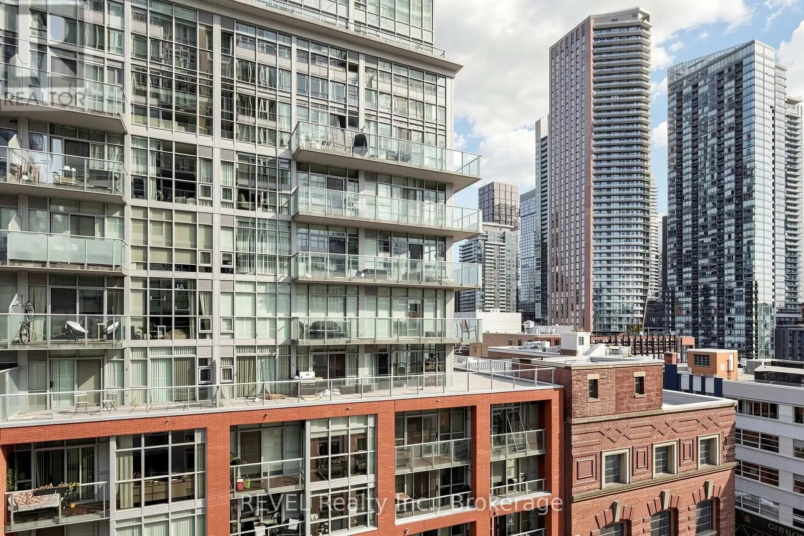 705 - 30 NELSON STREET #705