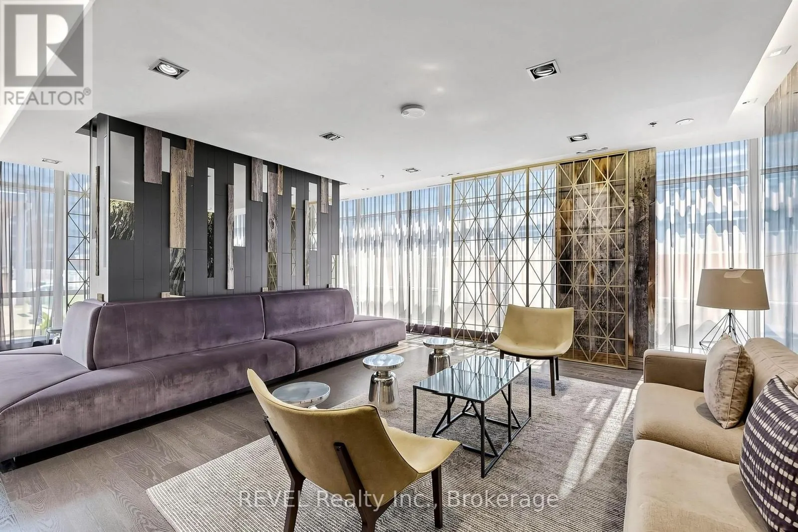 705 - 30 NELSON STREET #705