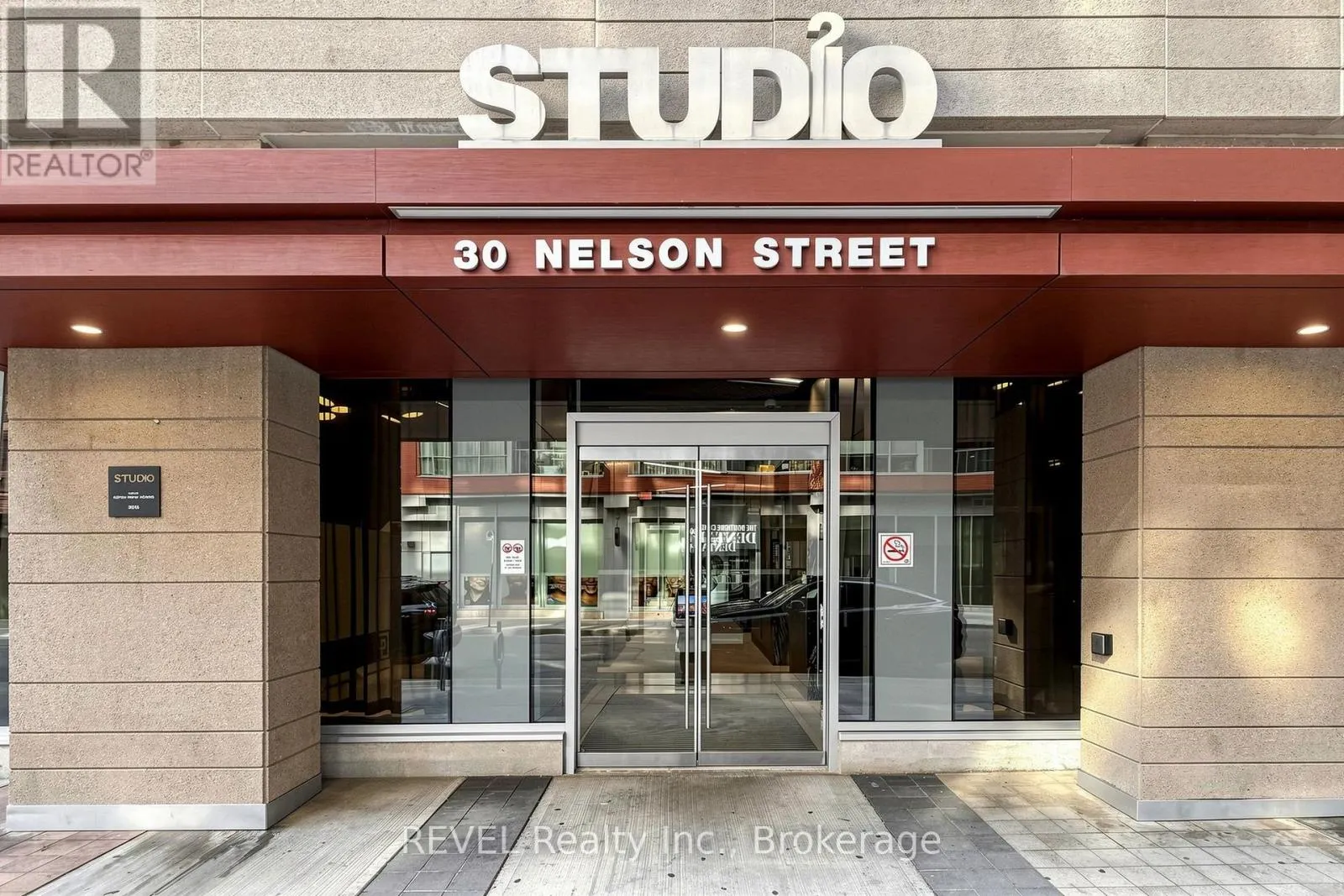 705 - 30 NELSON STREET #705
