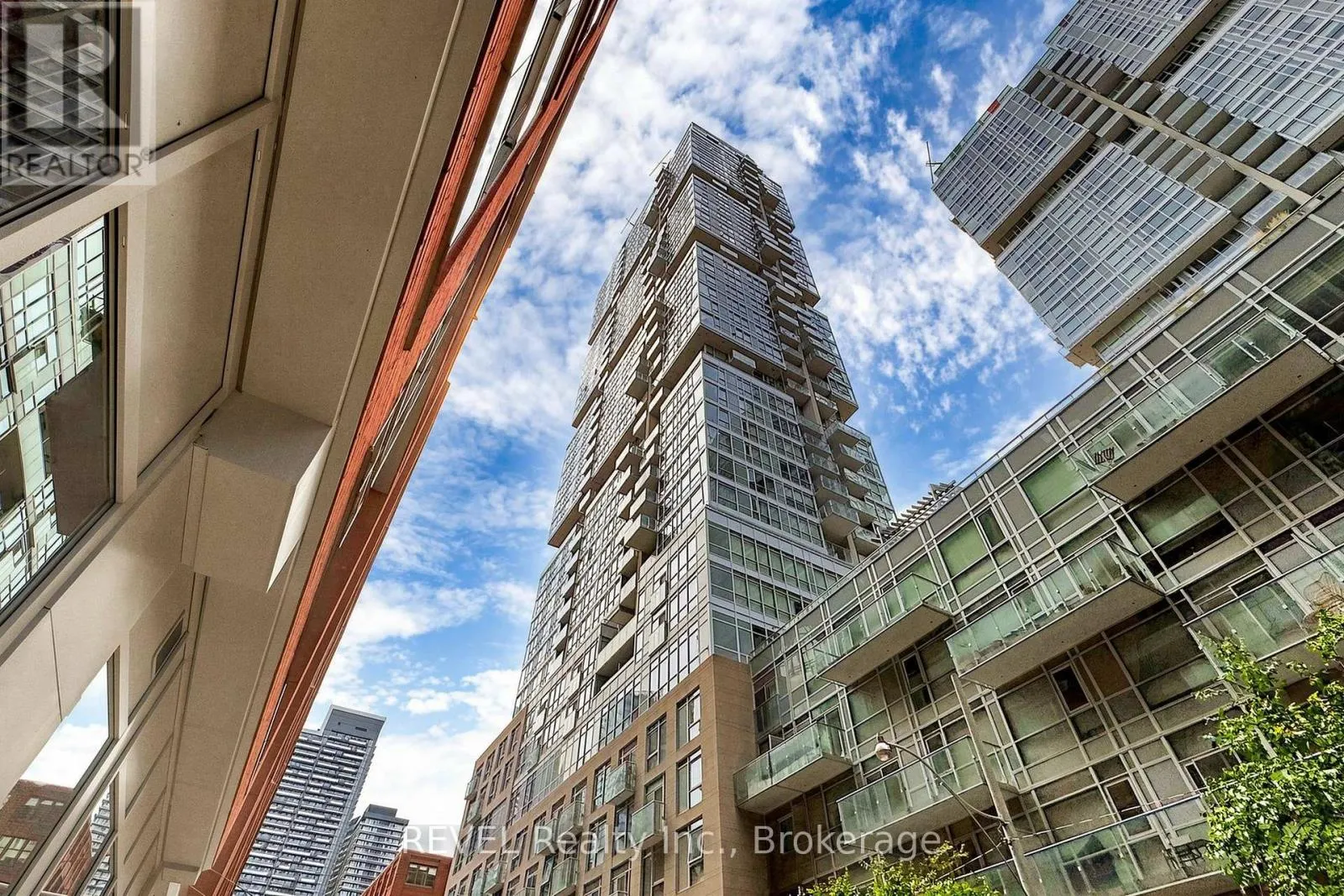 705 - 30 NELSON STREET #705