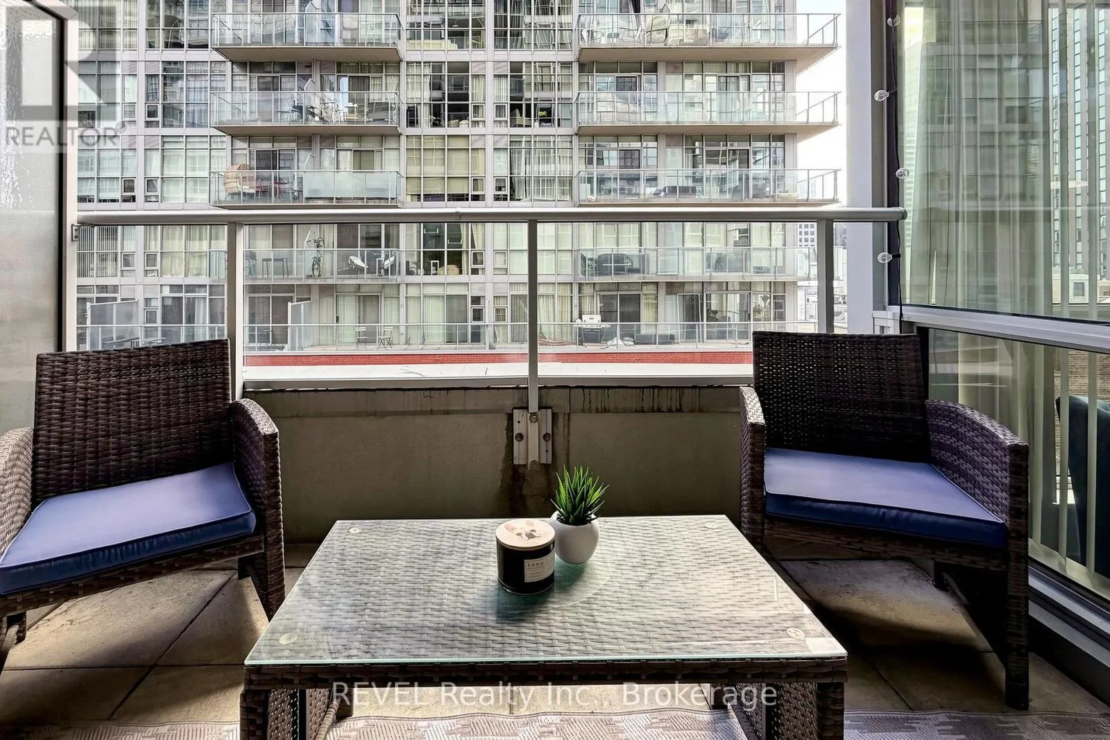 705 - 30 NELSON STREET #705