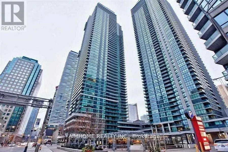 2605 - 33 BAY STREET