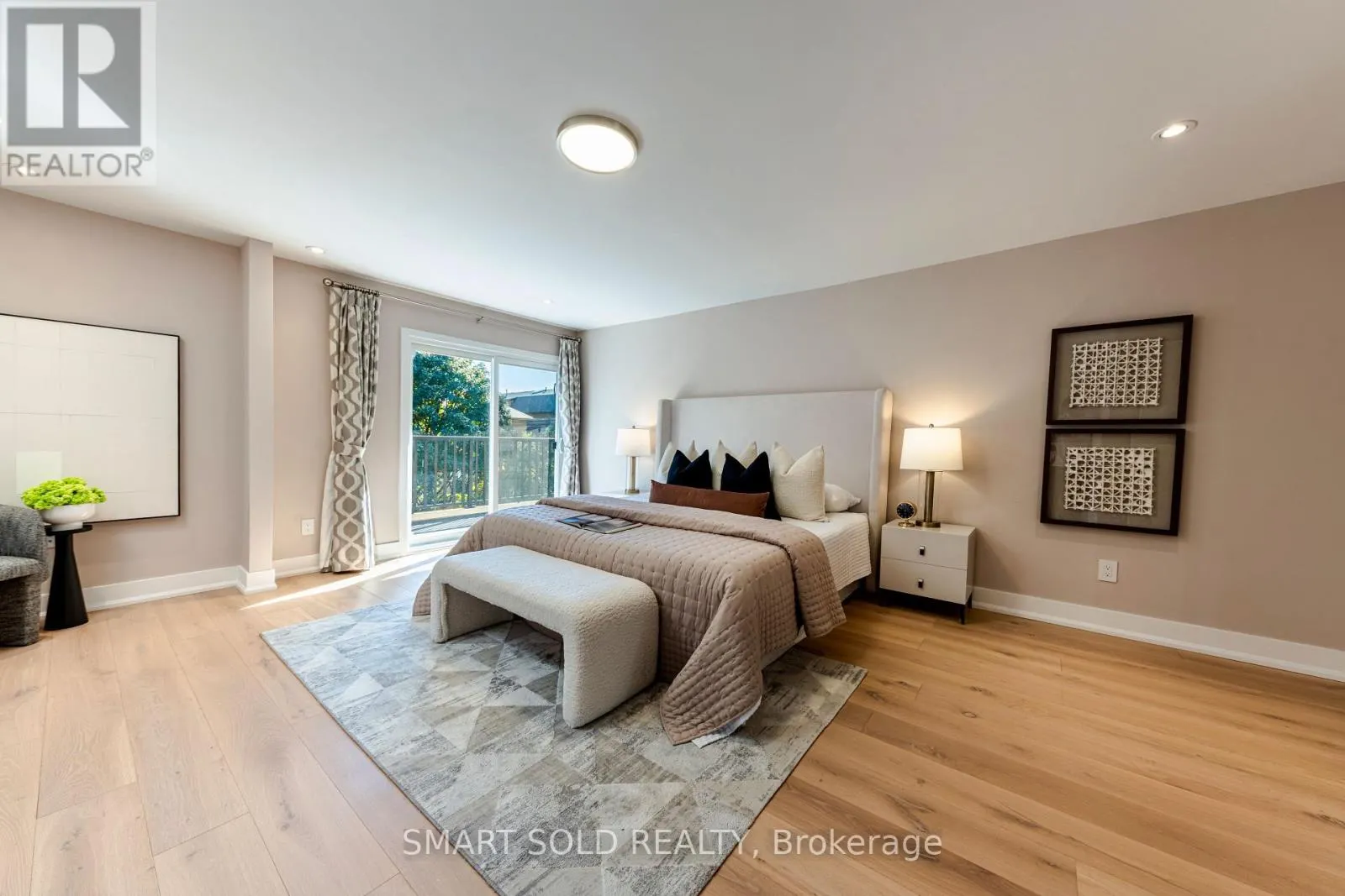 231 HOUNSLOW AVENUE
