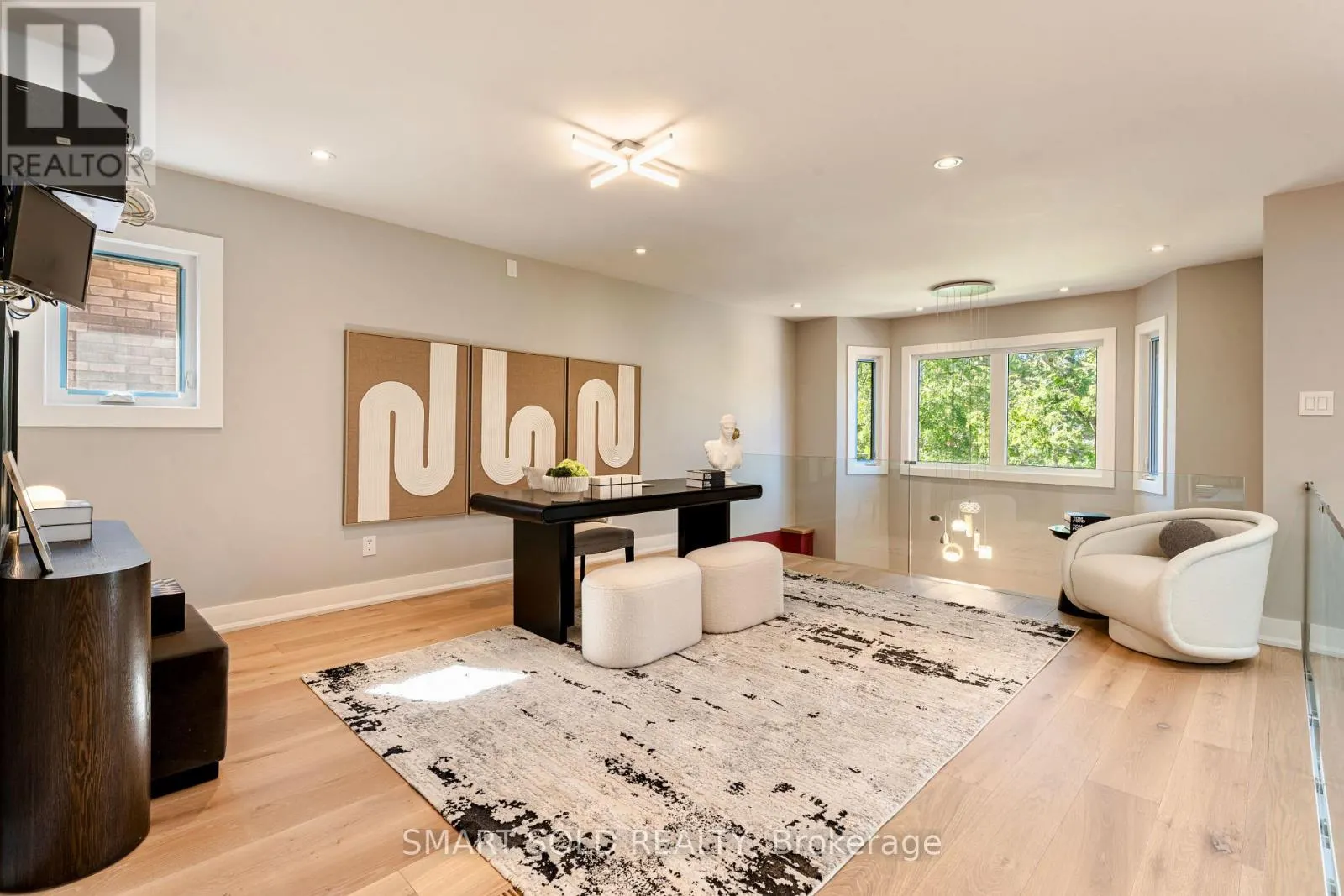 231 HOUNSLOW AVENUE