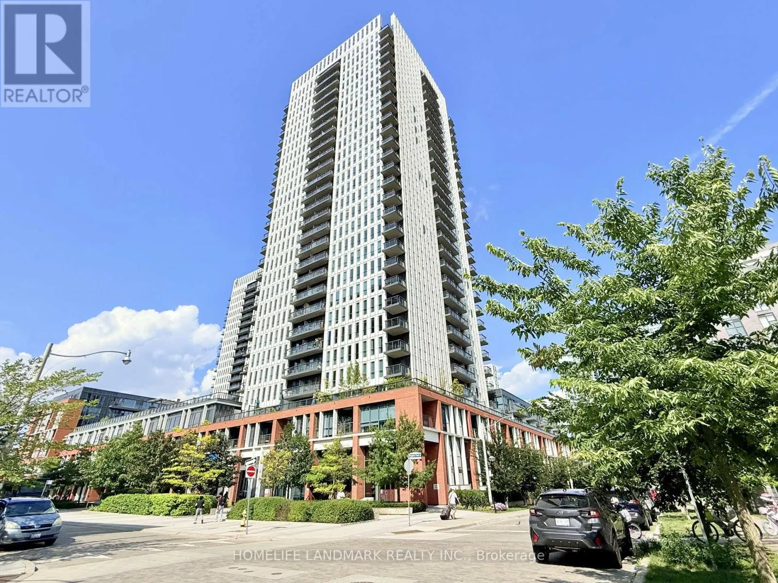 1711 - 55 REGENT PARK BOULEVARD