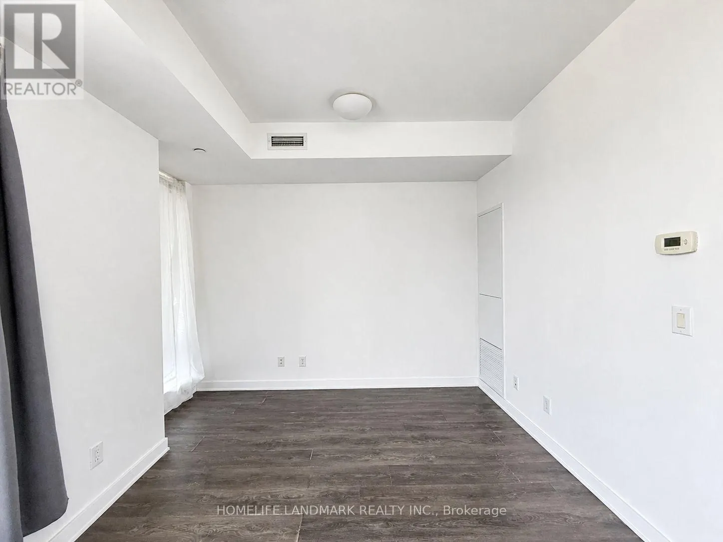 1711 - 55 REGENT PARK BOULEVARD