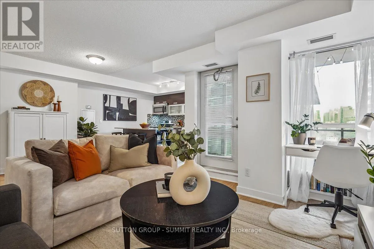 1012 - 100 WESTERN BATTERY ROAD