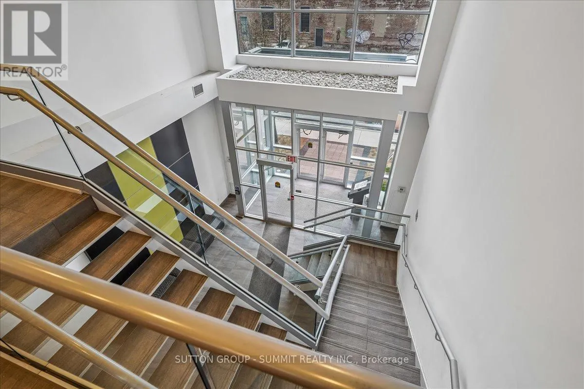 1012 - 100 WESTERN BATTERY ROAD