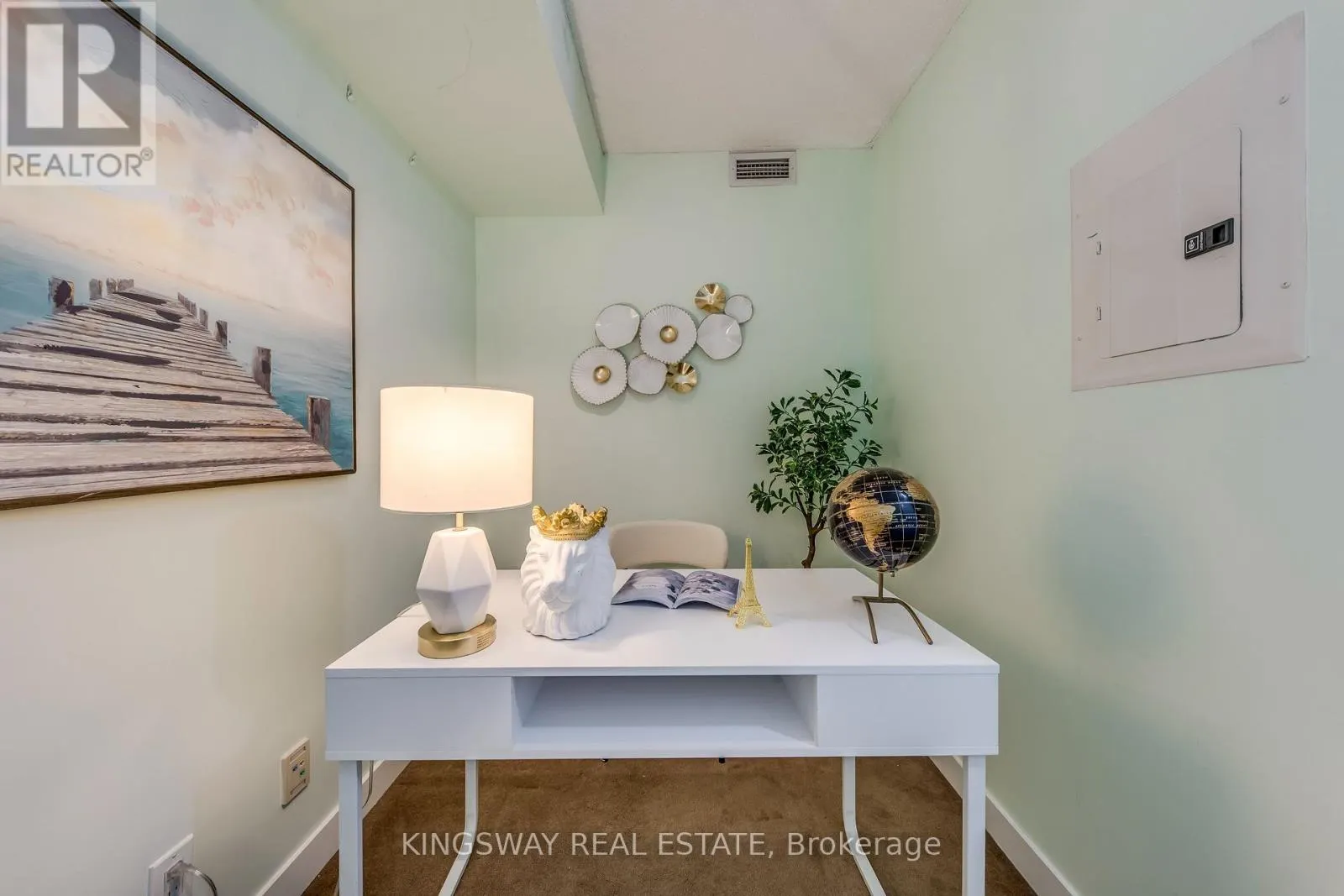 3511 - 81 NAVY WHARF COURT