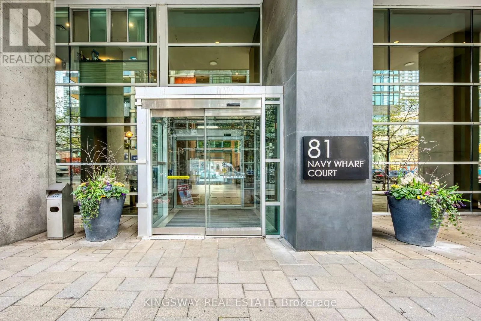 3511 - 81 NAVY WHARF COURT