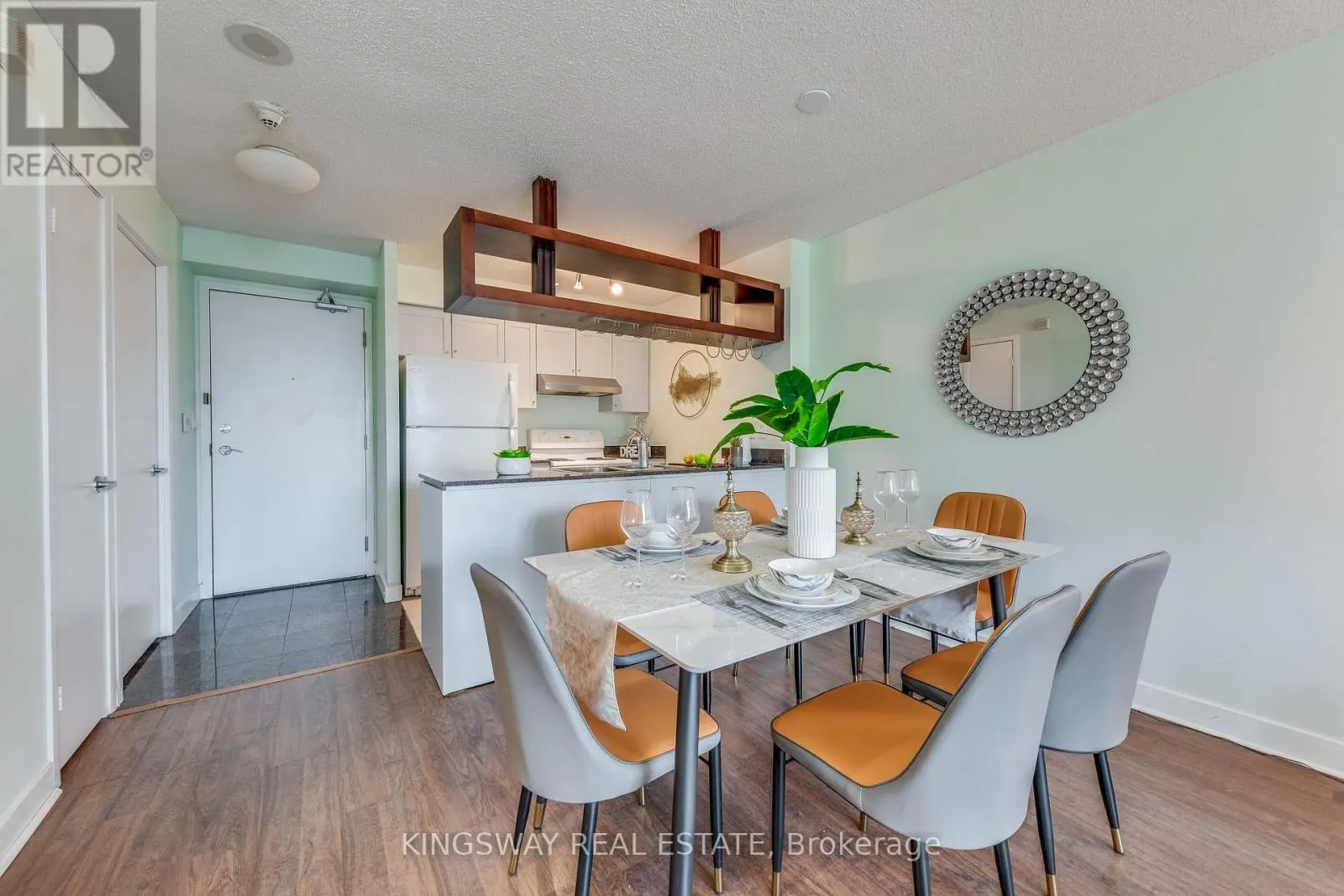3511 - 81 NAVY WHARF COURT