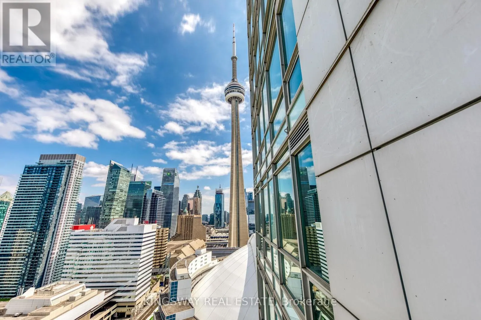 3511 - 81 NAVY WHARF COURT
