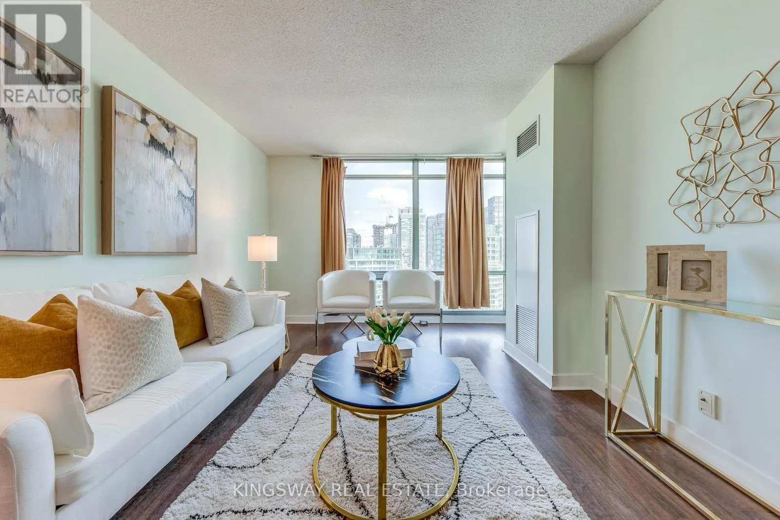 3511 - 81 NAVY WHARF COURT
