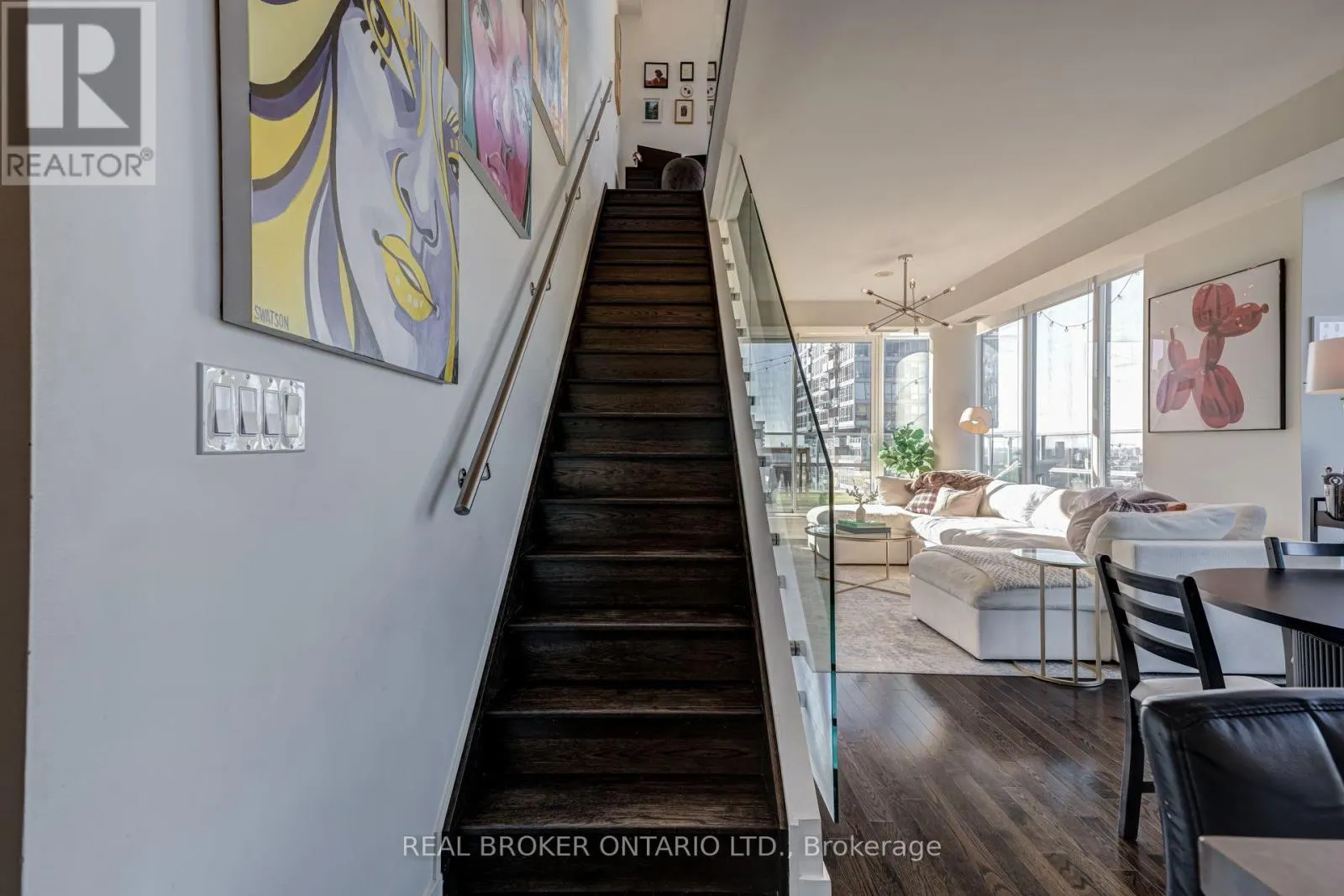 PH02 - 126 SIMCOE STREET
