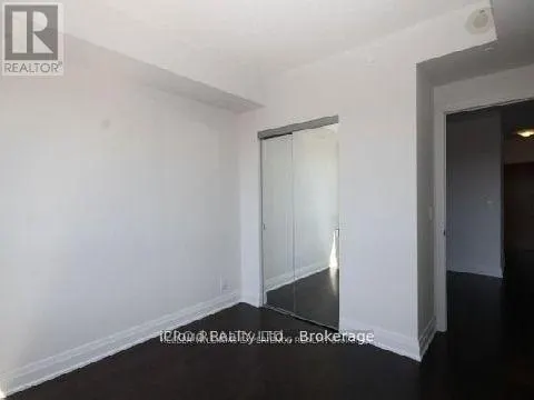 407 - 21 CLAIRTRELL ROAD