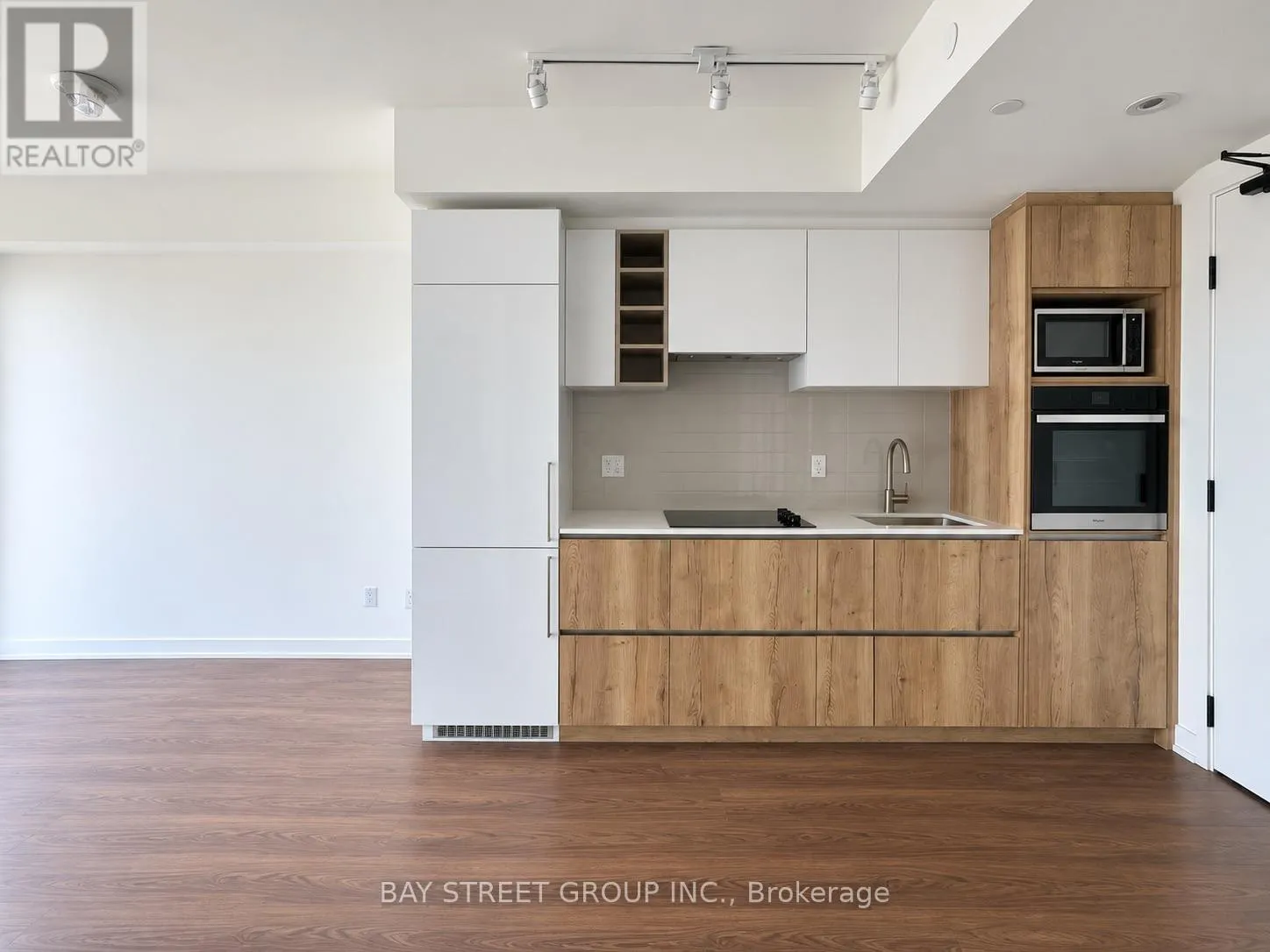 4911 - 319 JARVIS STREET