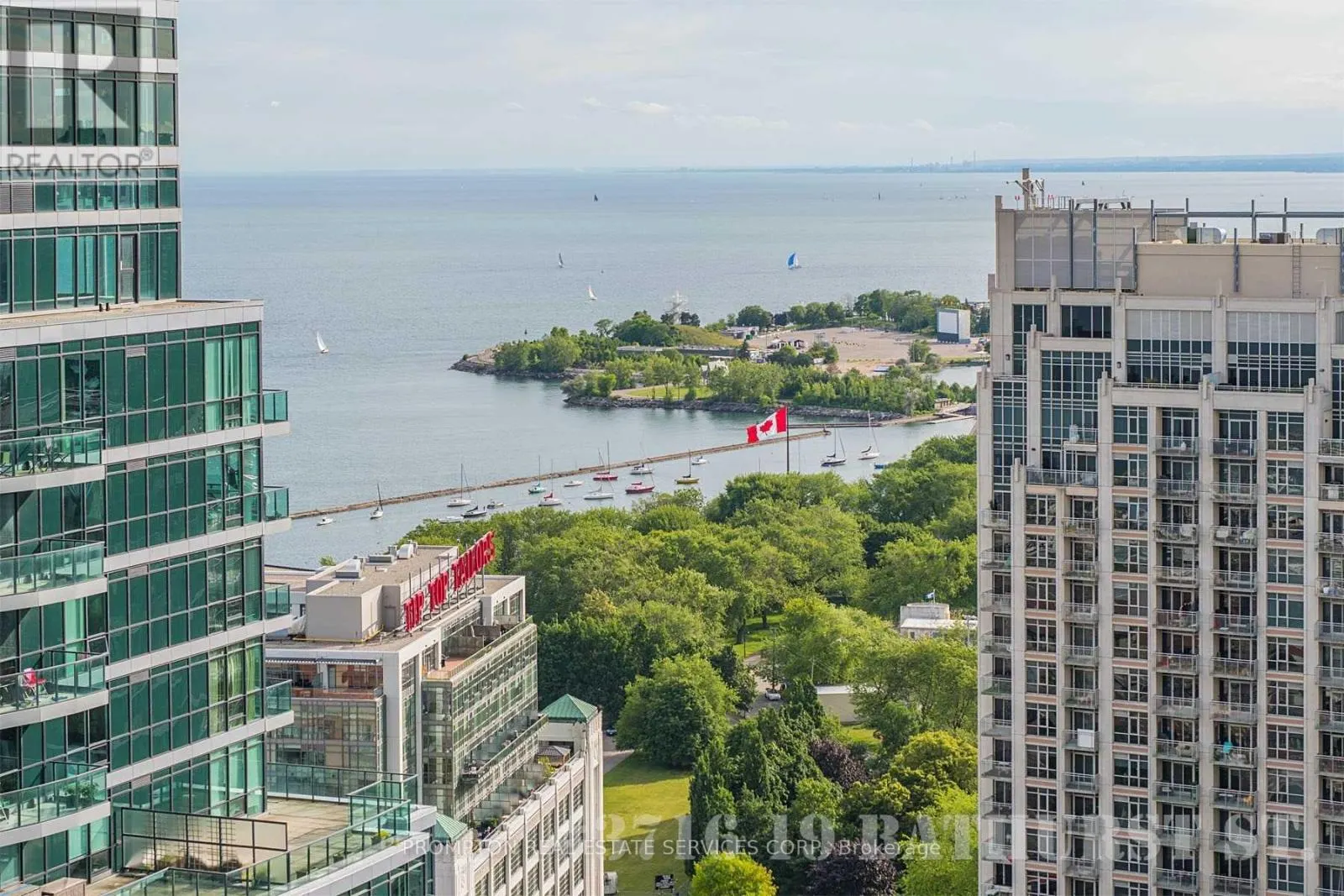 3716 - 19 BATHURST STREET