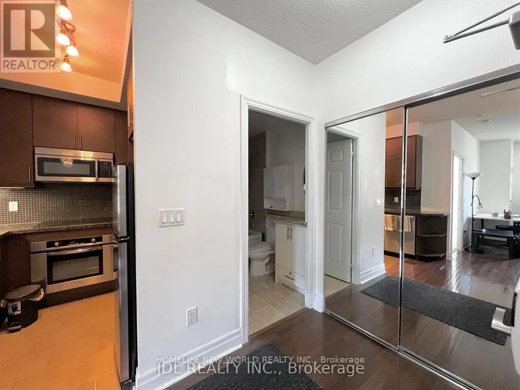 1507 - 35 BALMUTO STREET