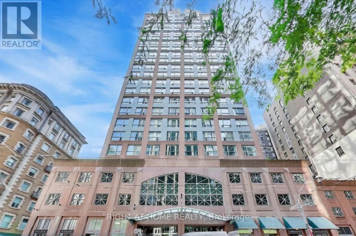 602 - 7 KING STREET E