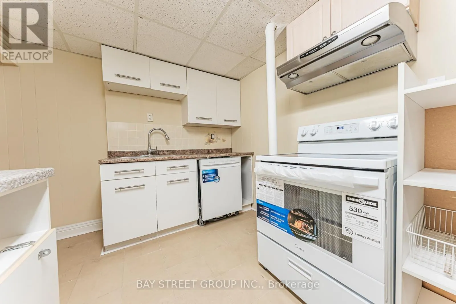 LOWER - 149 HENDON AVENUE