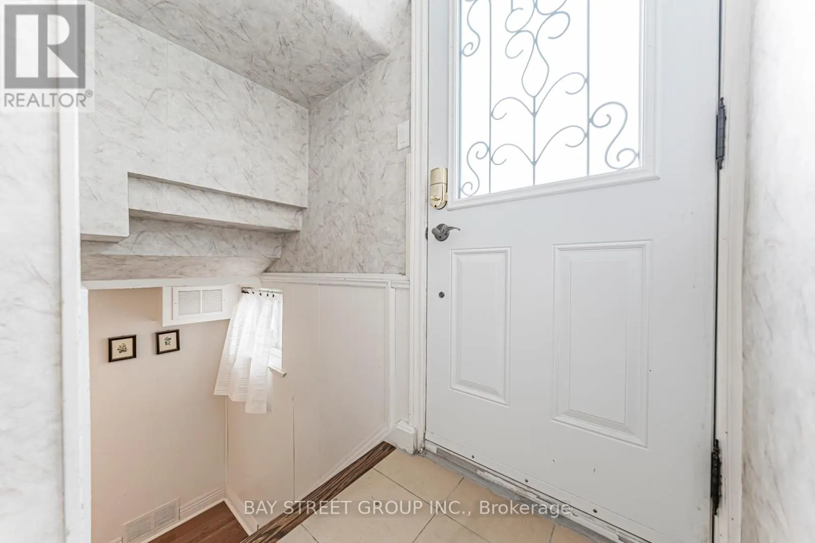 LOWER - 149 HENDON AVENUE
