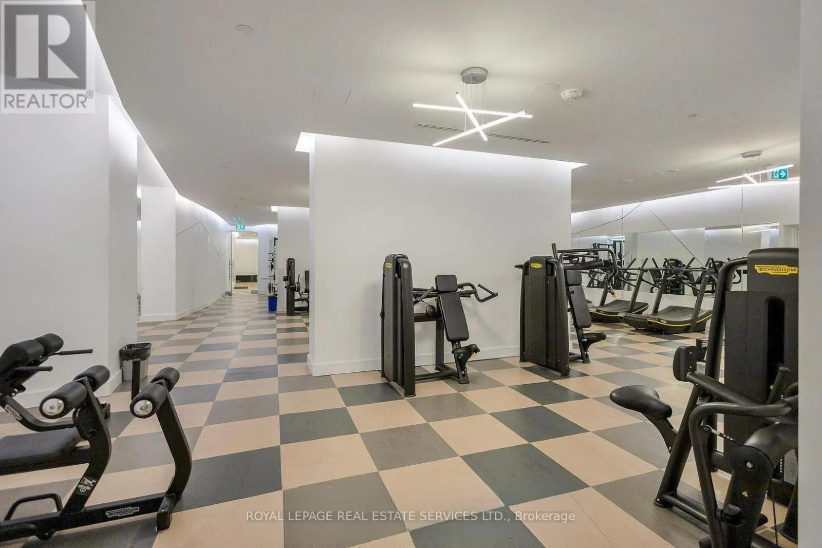 2103 - 50 ORDNANCE STREET