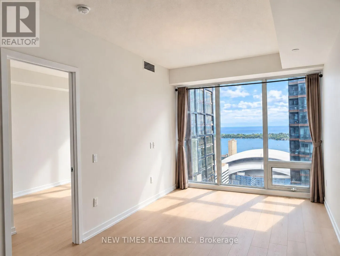 4701 - 125 BLUE JAYS WAY