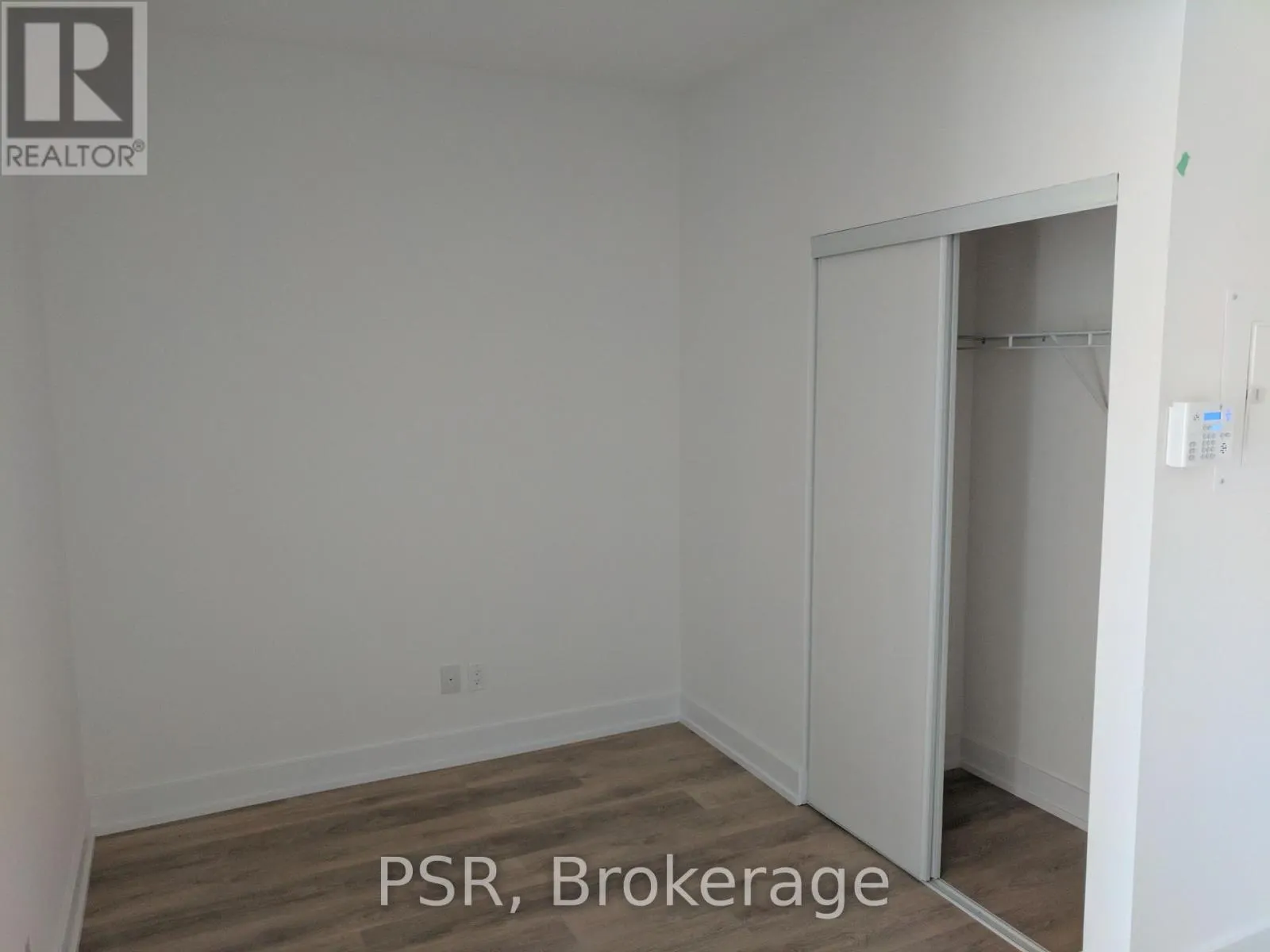 211 - 150 FAIRVIEW MALL DRIVE