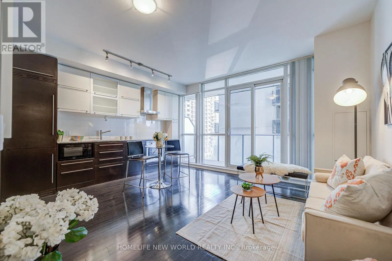 508 - 770 BAY STREET