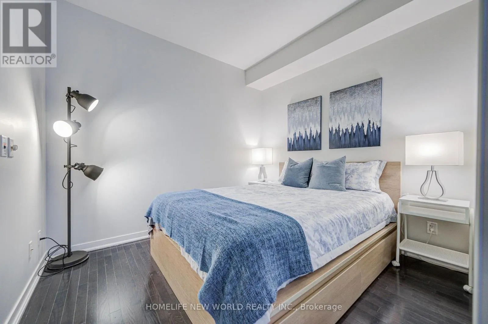 508 - 770 BAY STREET