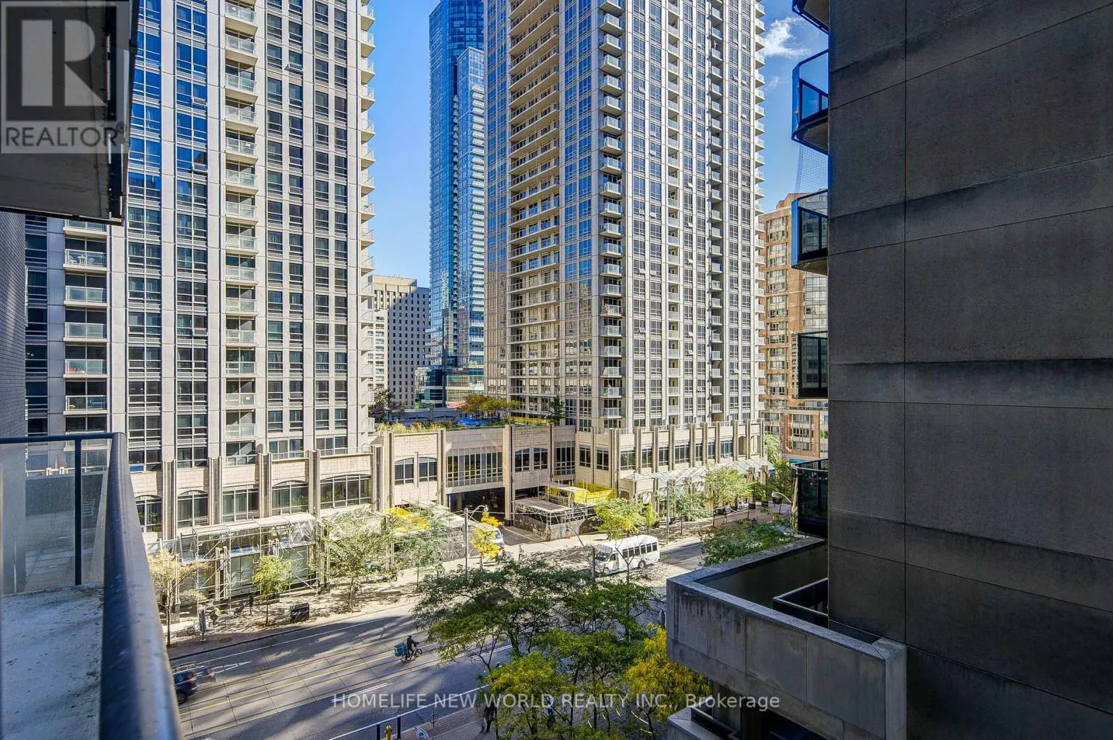 508 - 770 BAY STREET