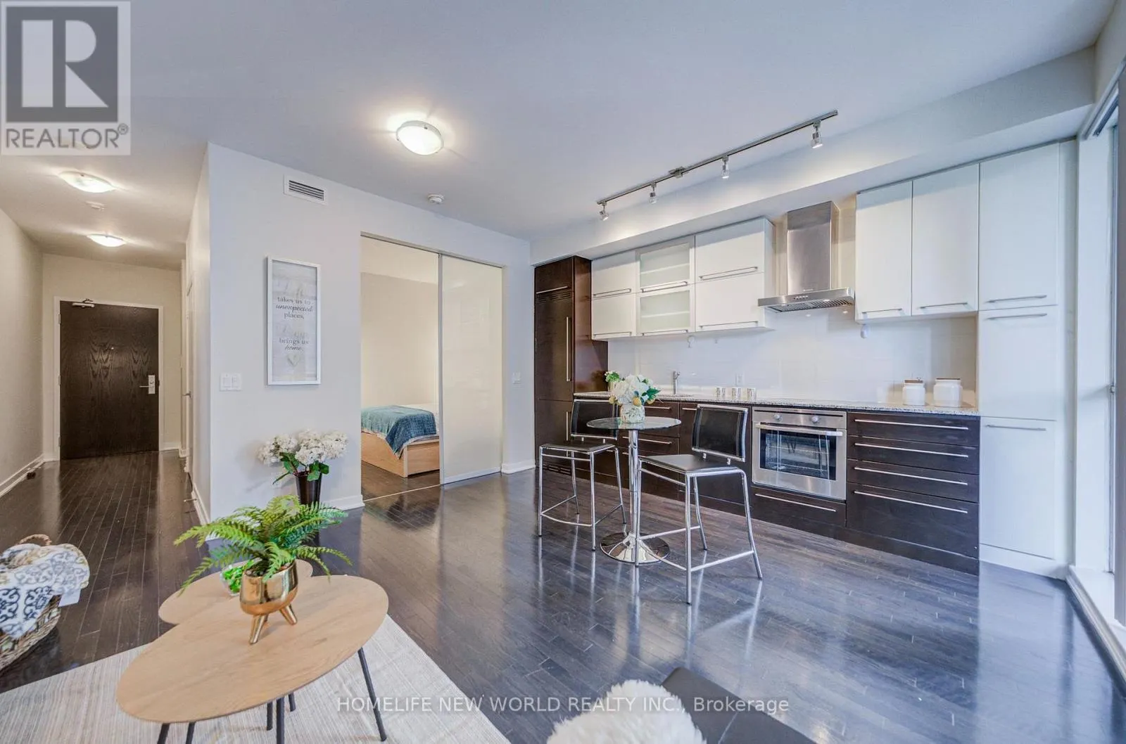 508 - 770 BAY STREET