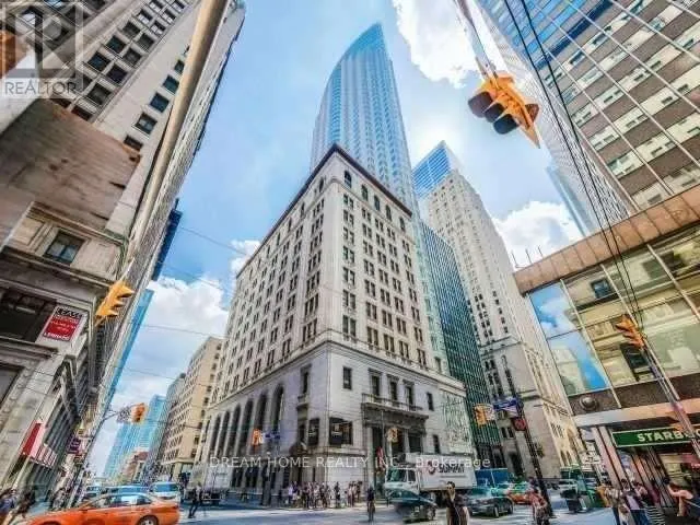 918 - 1 KING STREET W