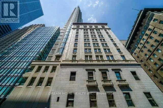 918 - 1 KING STREET W