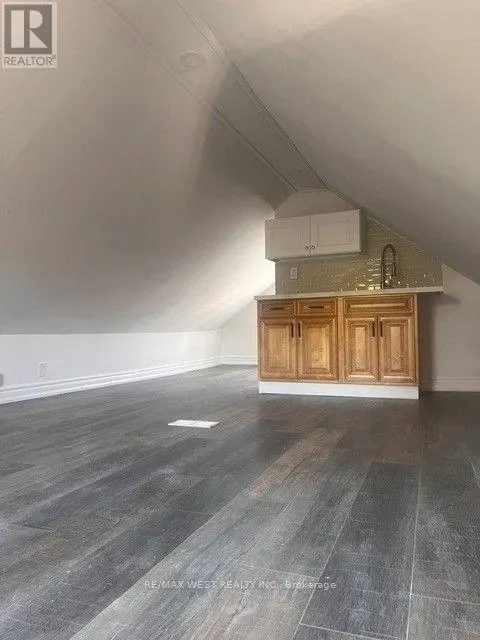 UPPER - 181 CEDRIC AVENUE